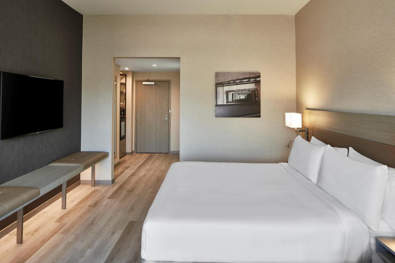 Ac Hotel By Marriott Durham Duke University 외부 사진