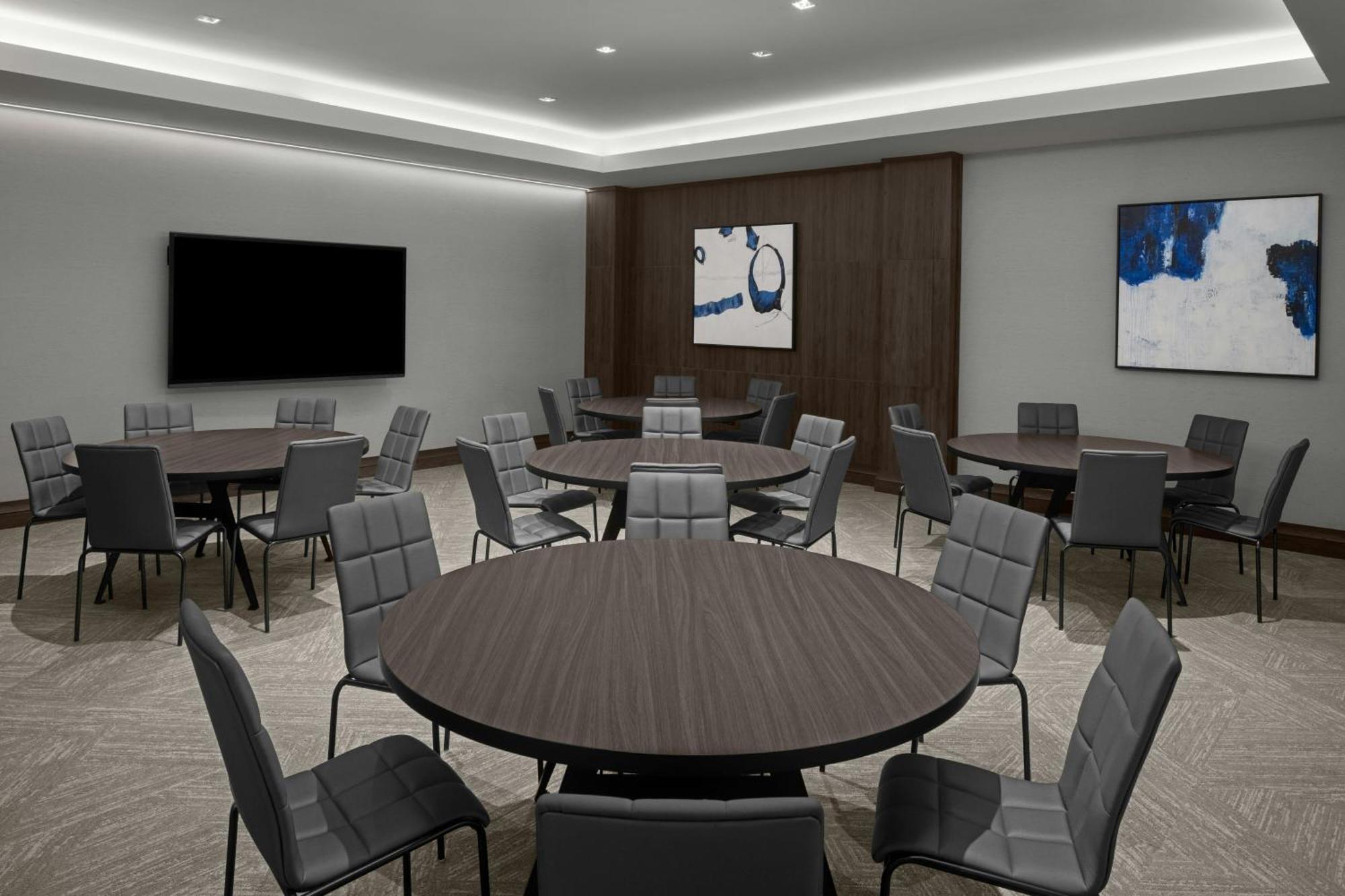 Ac Hotel By Marriott Durham Duke University 외부 사진